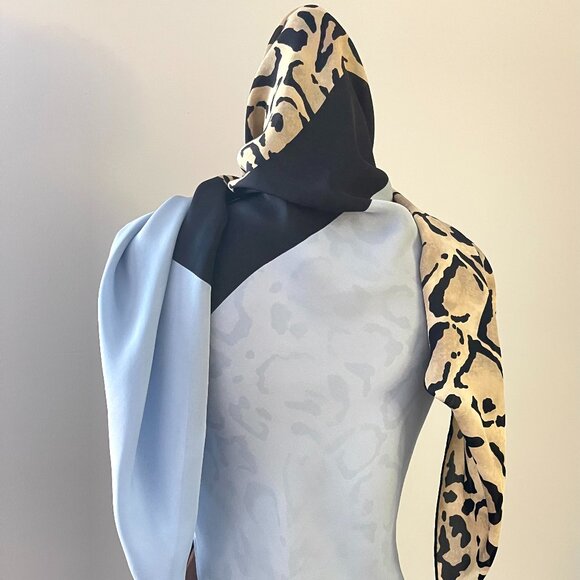 New Gucci Oversize Shawl Leopard Print Silk Blue Wrap Scarf - Picture 16 of 16